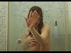 Milf to fuck in the shower