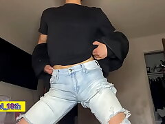 I get horny after eating potato chips (RUFFLES)