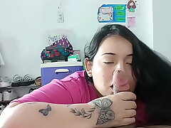 Compilacion de mamadas con esta puta cachonda que lo mama bien rico
