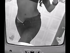 Flaca  en el ba&ntilde_o