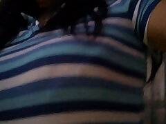 MY CLITORIS IS VERY HOT BECAUSE MY HUSBAND IS NOT AT HOME AND I HAVE NO ONE TO FUCK. THIS REASON IS ENOUGH TO SHAKE MY FINGERS IN THE VAGINA AND HAVE DIVINE LEVEL PLEASURE