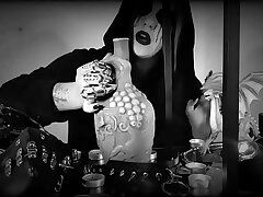 Dredda'_s sexy horror museun. Part 3, Horny and squirting ancient demonic girl