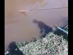 foda de frente para a lagoa