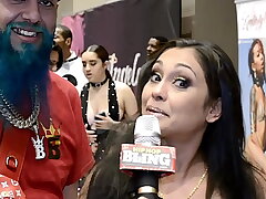 2&quot_I Love HipHopBling&quot_ AVN shout outs